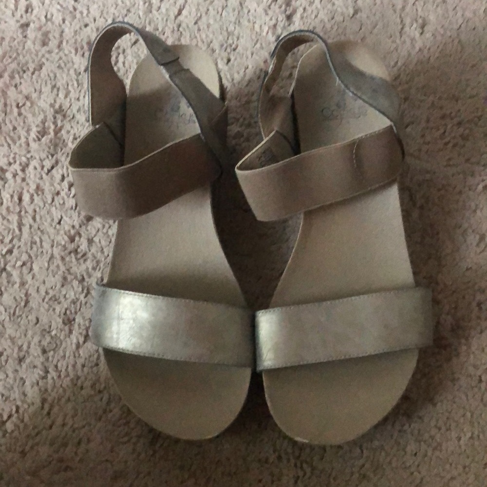 Corky’s wedges